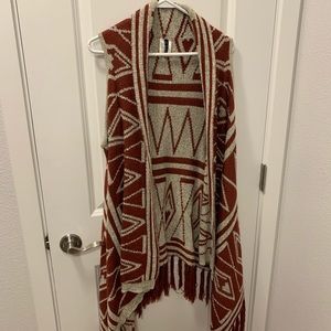 Geometric sweater duster